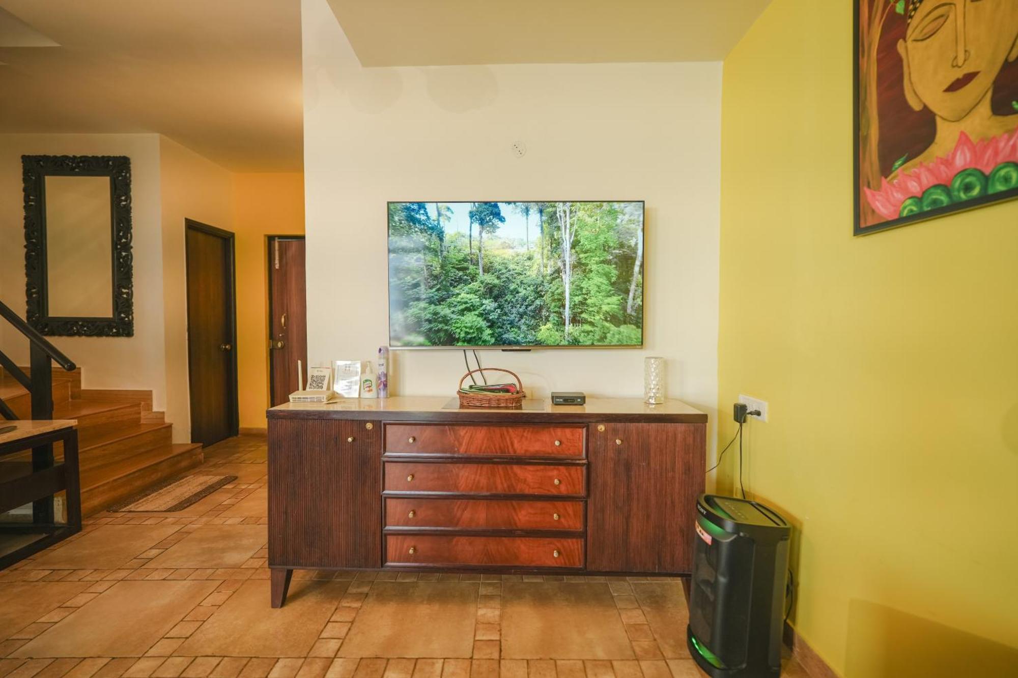Villa M - Jia 3- 3Bhk In Candolim, Pool Facing, Near Beach, Breakfast Included Ngoại thất bức ảnh
