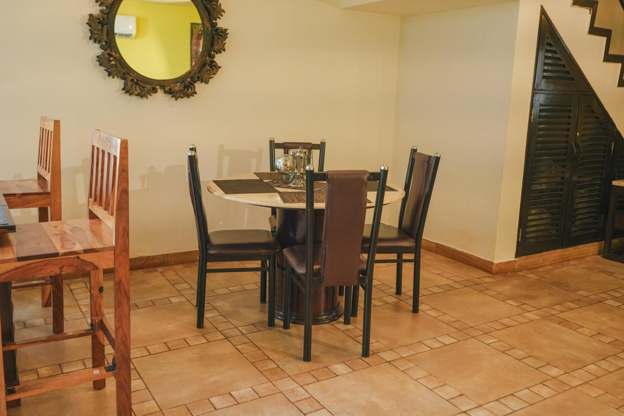 Villa M - Jia 3- 3Bhk In Candolim, Pool Facing, Near Beach, Breakfast Included Ngoại thất bức ảnh